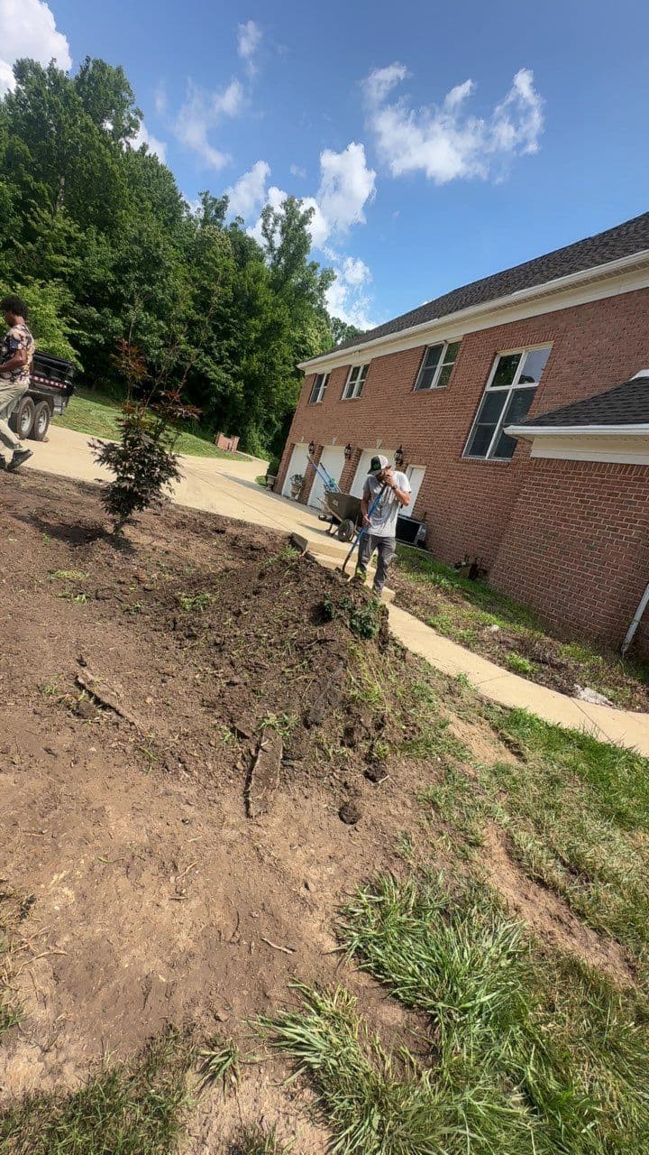 Gallery photos for Transform Your Fairmont Yard with River Rock Landscaping: Image #1
